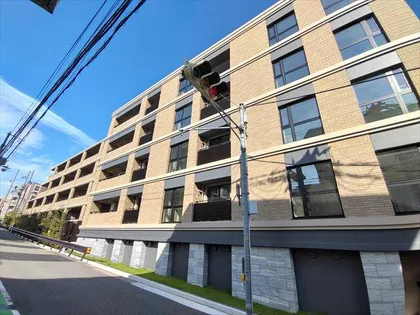 パークシュロス芦屋【1階】の外観