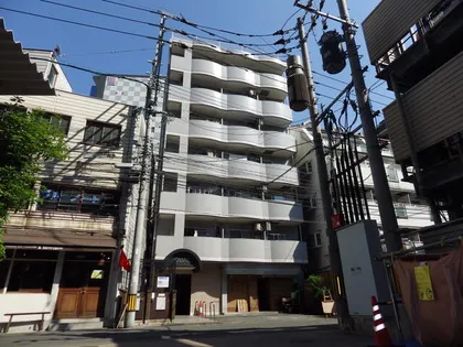 クォール平尾【3階】の外観