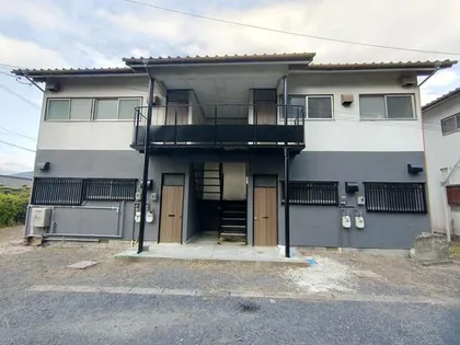 福岡県直方市大字感田【アパート】の外観