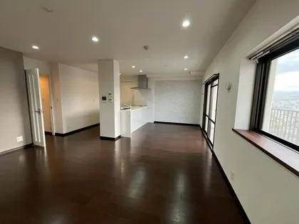 大阪府阪南市黒田【マンション】の外観