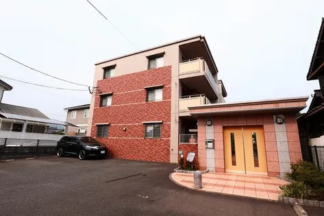 メゾン・プルニア【3階】の外観