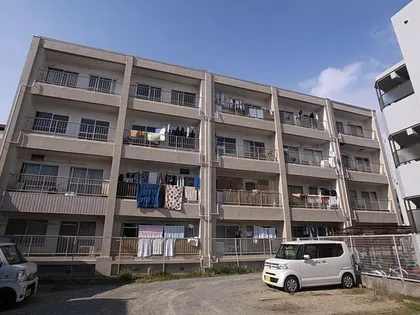 八甲マンションの画像