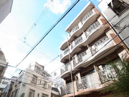 ドミール下山手【203号室】の外観