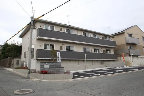 D-room寺塚 伍番館【101号室】の外観