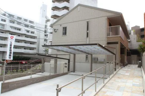 福岡県福岡市中央区桜坂3丁目【テラスハウス】の外観