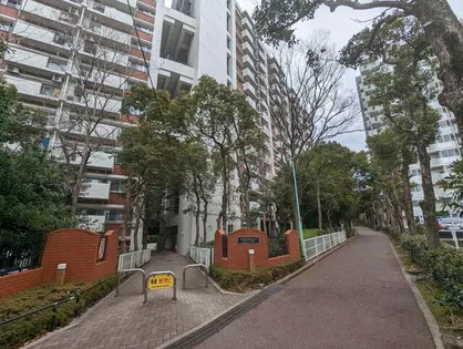 大阪府豊中市北緑丘2丁目【マンション】の外観