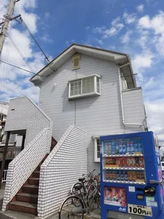 ピースハイツ【1階】の外観