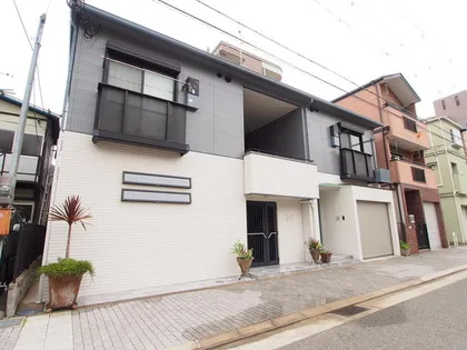 ラフィーナエムの画像