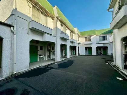 京都府京都市伏見区納所北城堀【テラスハウス】の外観