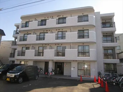 ジュマ宮の森B棟【3階】の外観