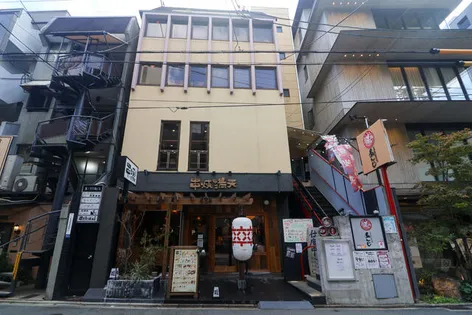 星の子六角ビル【5階】の外観