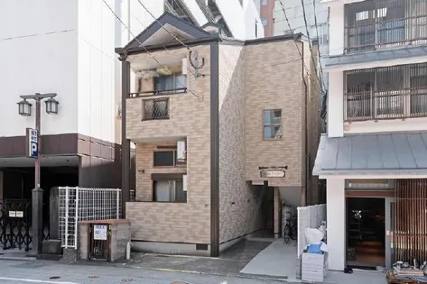 コート アウローラの画像