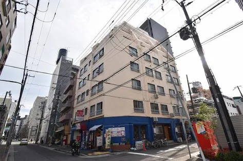 リーガルハウス西多聞【4階】の外観