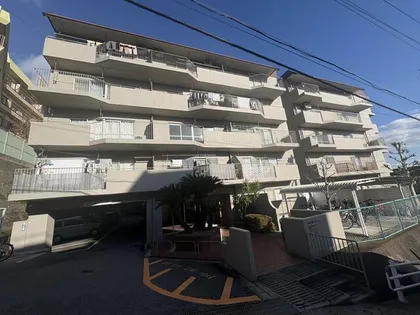 兵庫県神戸市中央区神仙寺通4丁目【マンション】の外観