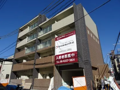 アウラ吹田元町【1階】の外観