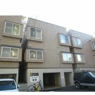 北海道札幌市東区北十三条東2丁目【アパート】の外観