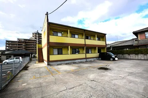 福岡県飯塚市柏の森【アパート】の外観