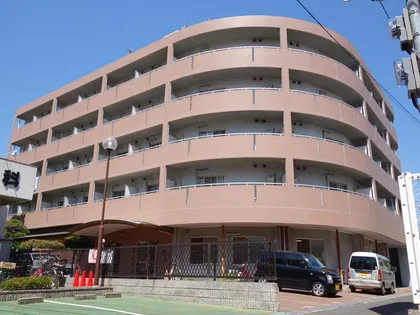 マルキュウビルの画像