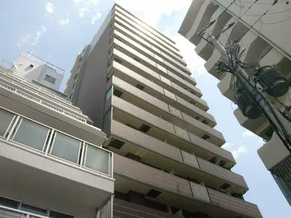 レジュールアッシュ梅田EAST【3階】の外観