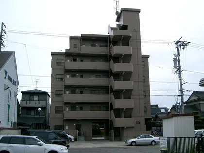 辰巳町セピア館の画像