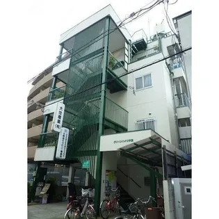 グリーンハイツ中宮【3階】の外観