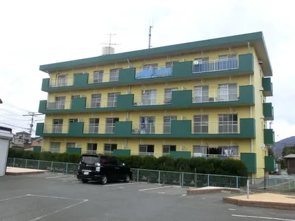 下地ビルの画像