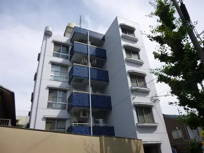 西三宝ビル【5階】の外観