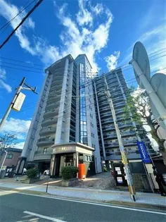 ロイヤル天神南【8階】の外観