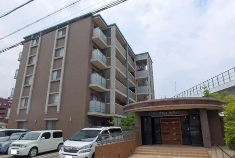 ツインヒルズの画像