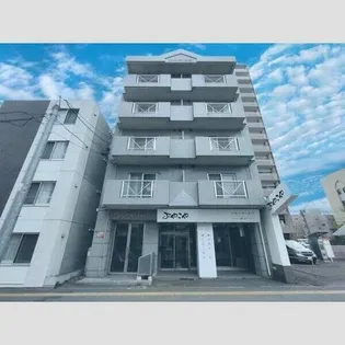 北海道札幌市東区北十三条東2丁目【マンション】の外観