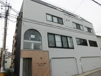 祇園ラヴィ【3階】の外観