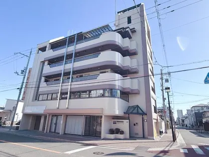 シャルダン新森の画像