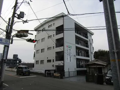 クィーンマンション【5階】の外観