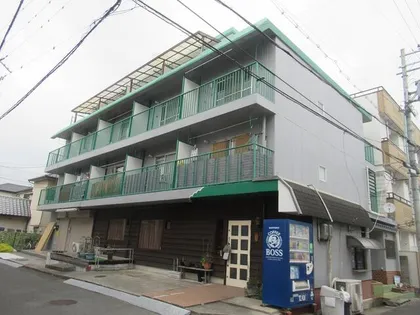 八戸ノ里グリーンハイツ【3階】の外観