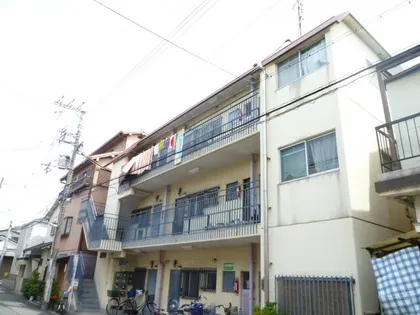 大阪府吹田市南清和園町【マンション】の外観