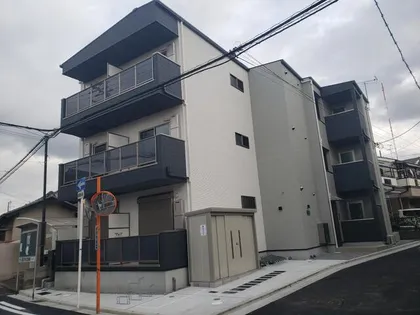 D PORTA CLAVELの画像