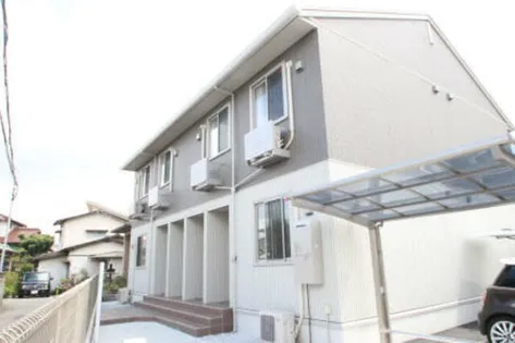 ロイヤルコート曰佐の画像