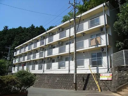 グリーンコーポ赤間【3階】の外観
