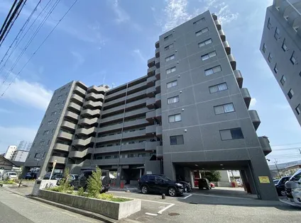 セ ラ ヴィ山手の画像