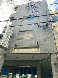 サクセスコートの画像