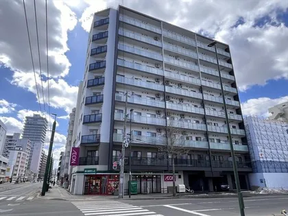 グランカーサ南6条【5階】の外観