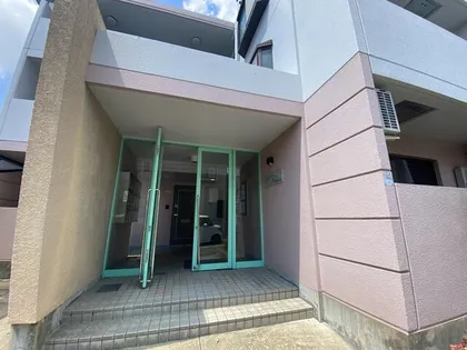 大阪府吹田市片山町3丁目【マンション】の外観