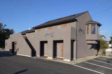 セザンヌ福江の画像