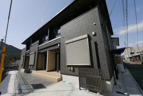 L FRONT 雅の画像