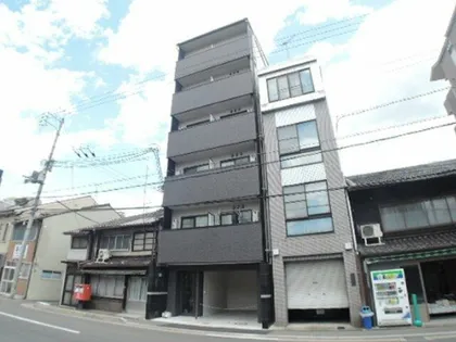 ブリエ五条大宮【3階】の外観