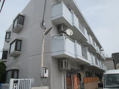 ファーストプレイス園田の画像