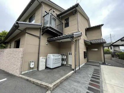 京都府京都市山科区御陵上御廟野町【アパート】の外観