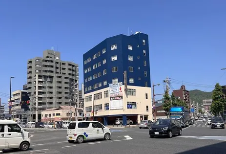 カミサトビルの画像