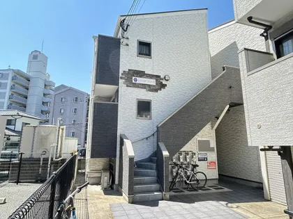 コンフォートベネフィス高宮9【1階】の外観