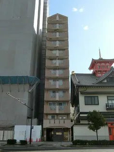 Y’sパレス夕陽丘【8階】の外観